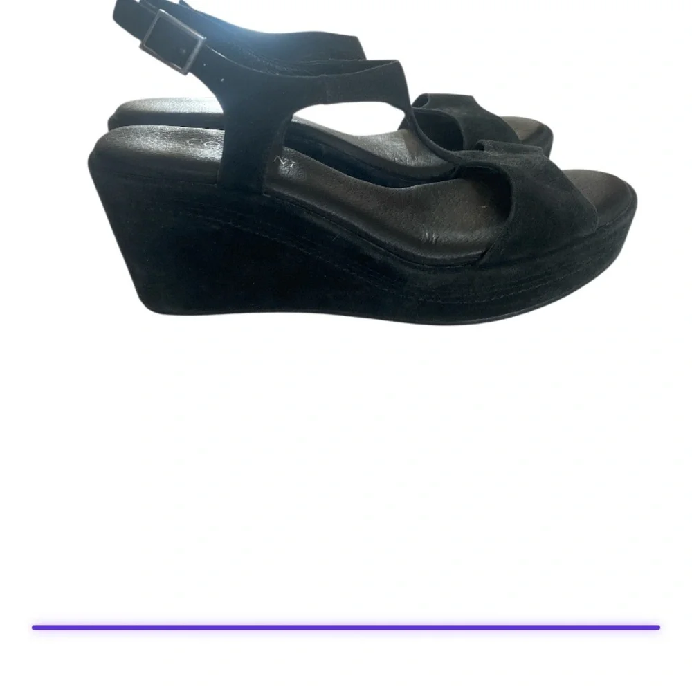 Cordani Calzature Black Suede T-Strap Wedge Sandal size 9